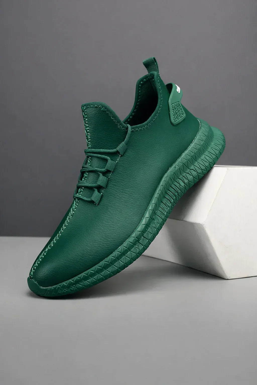 ElevateFlex Casual Sneakers