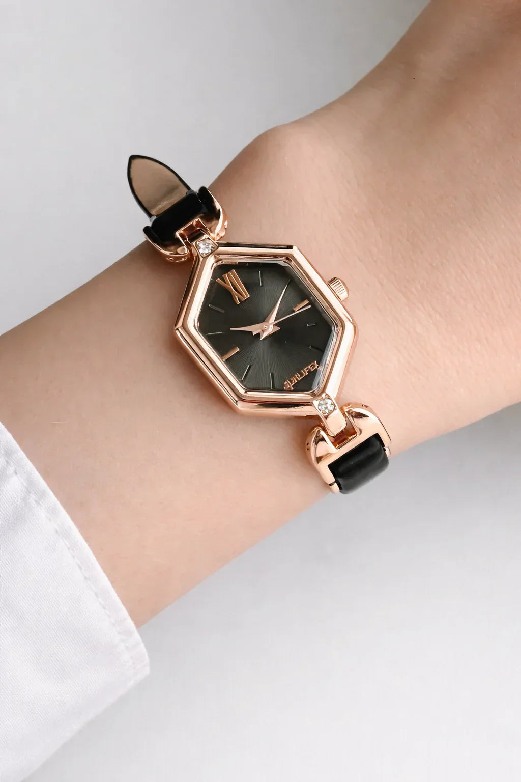 Lunara Rhombus Watch