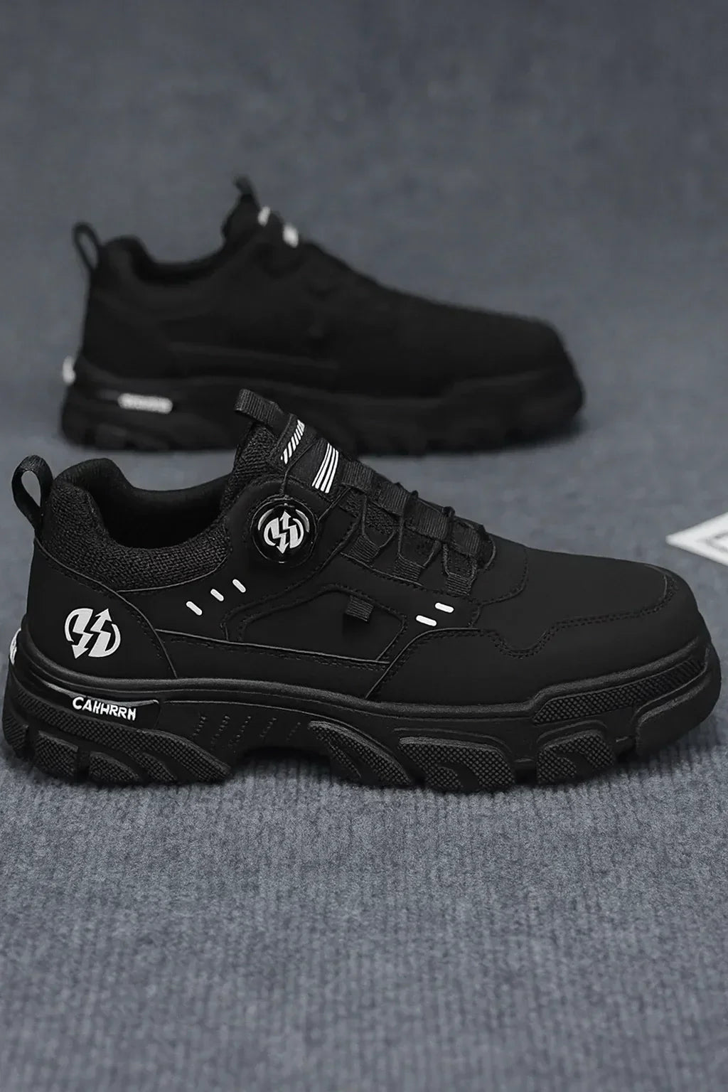 Rotation Button Outdoor Shoes