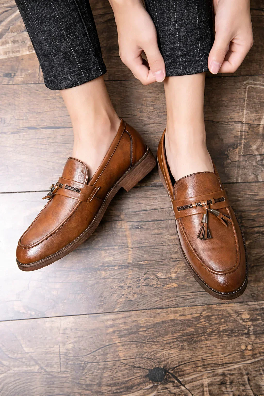Milano Fringe Pointed Moccasins