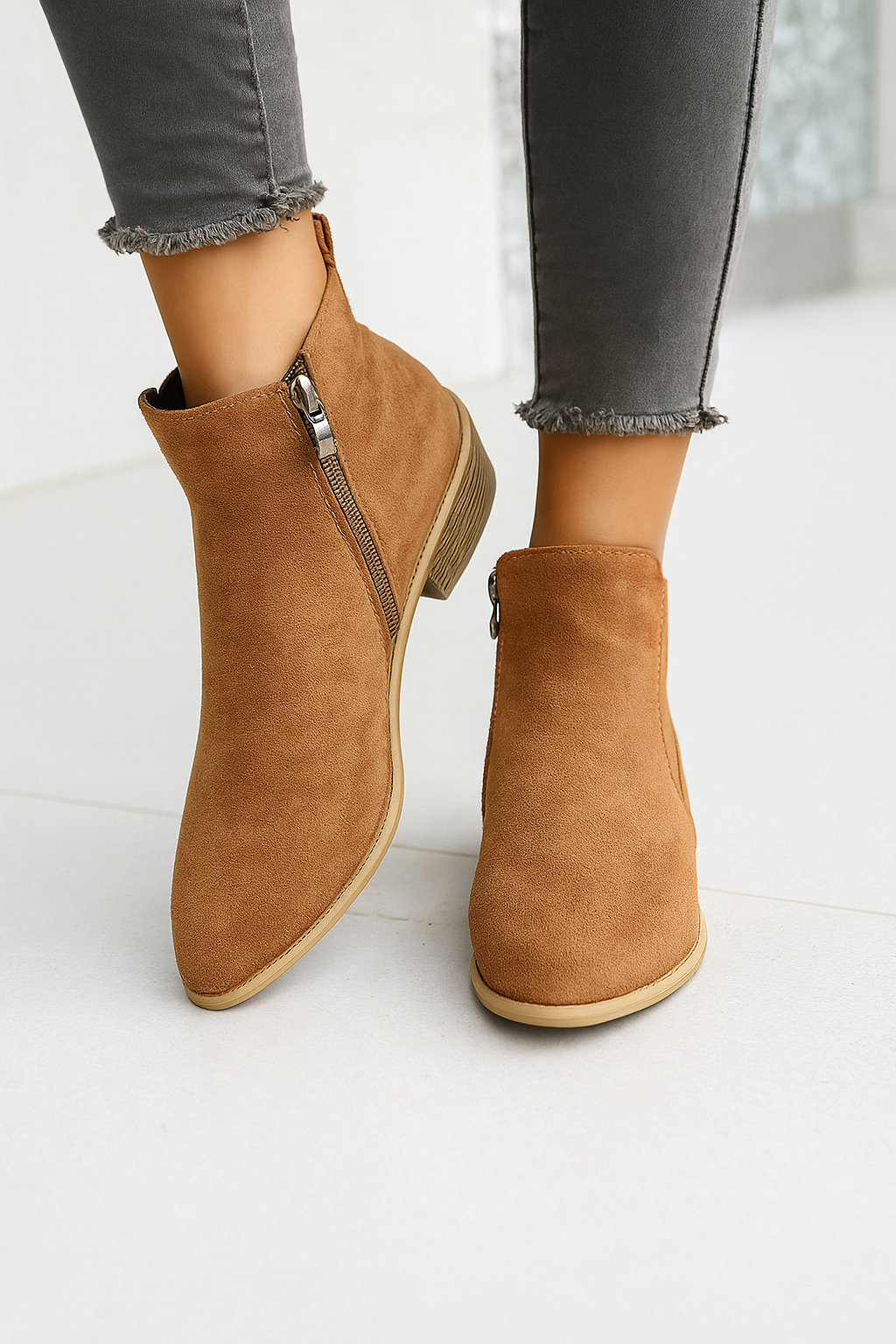 Vegan Suede Vila Boots