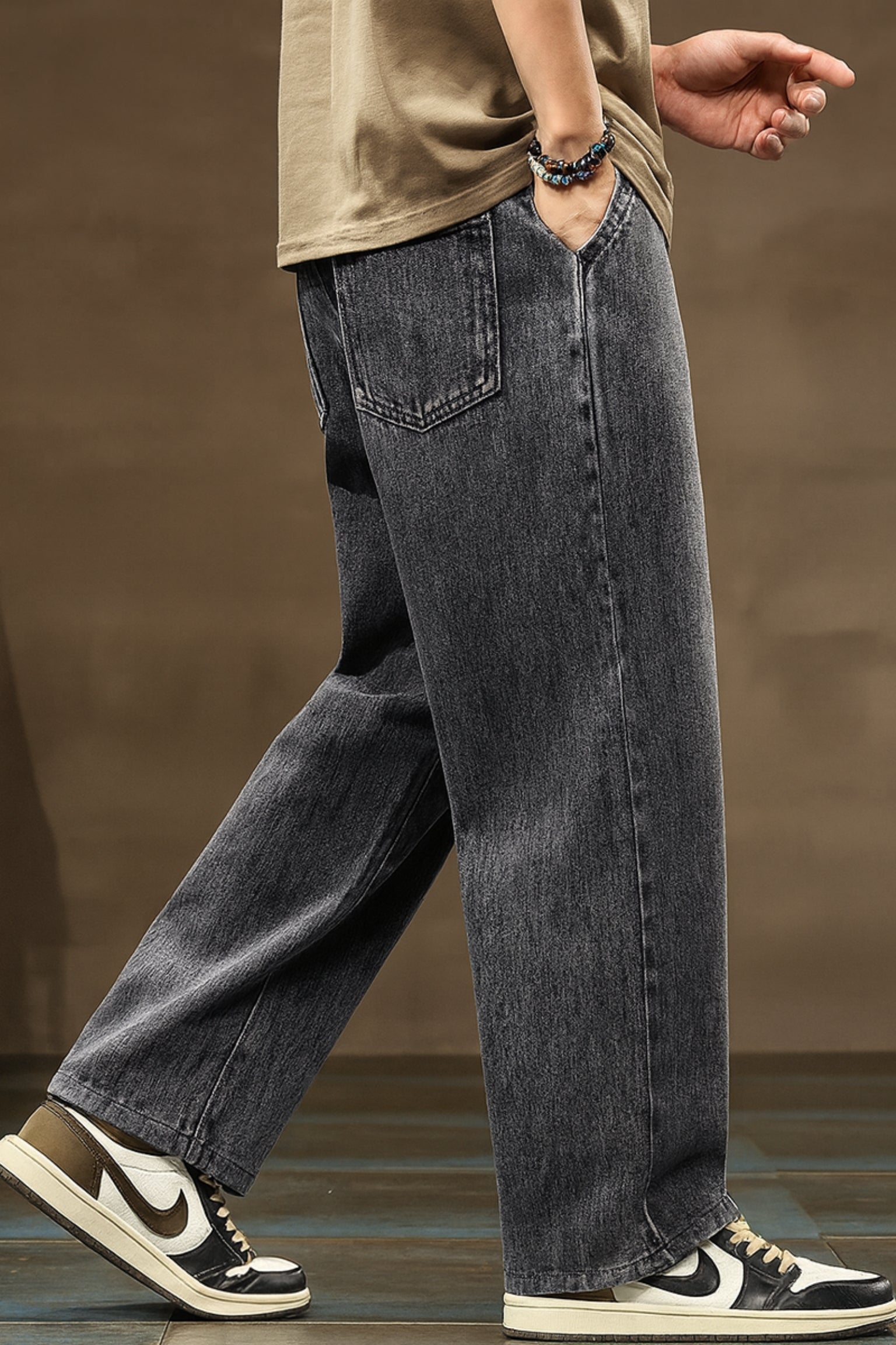 Leg Wide Fit Jeans